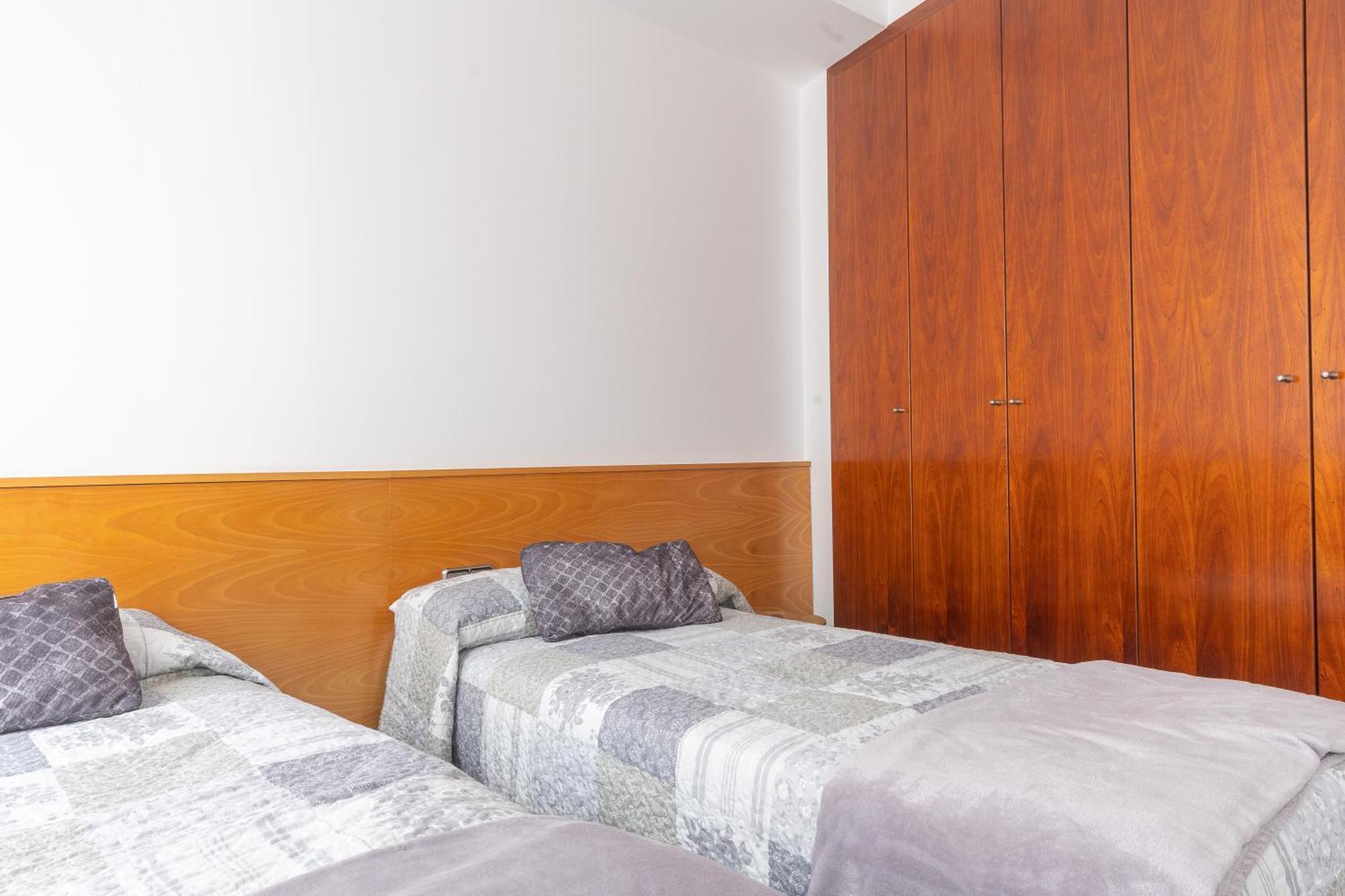 Mazi Apartments Colon Вик Екстериор снимка