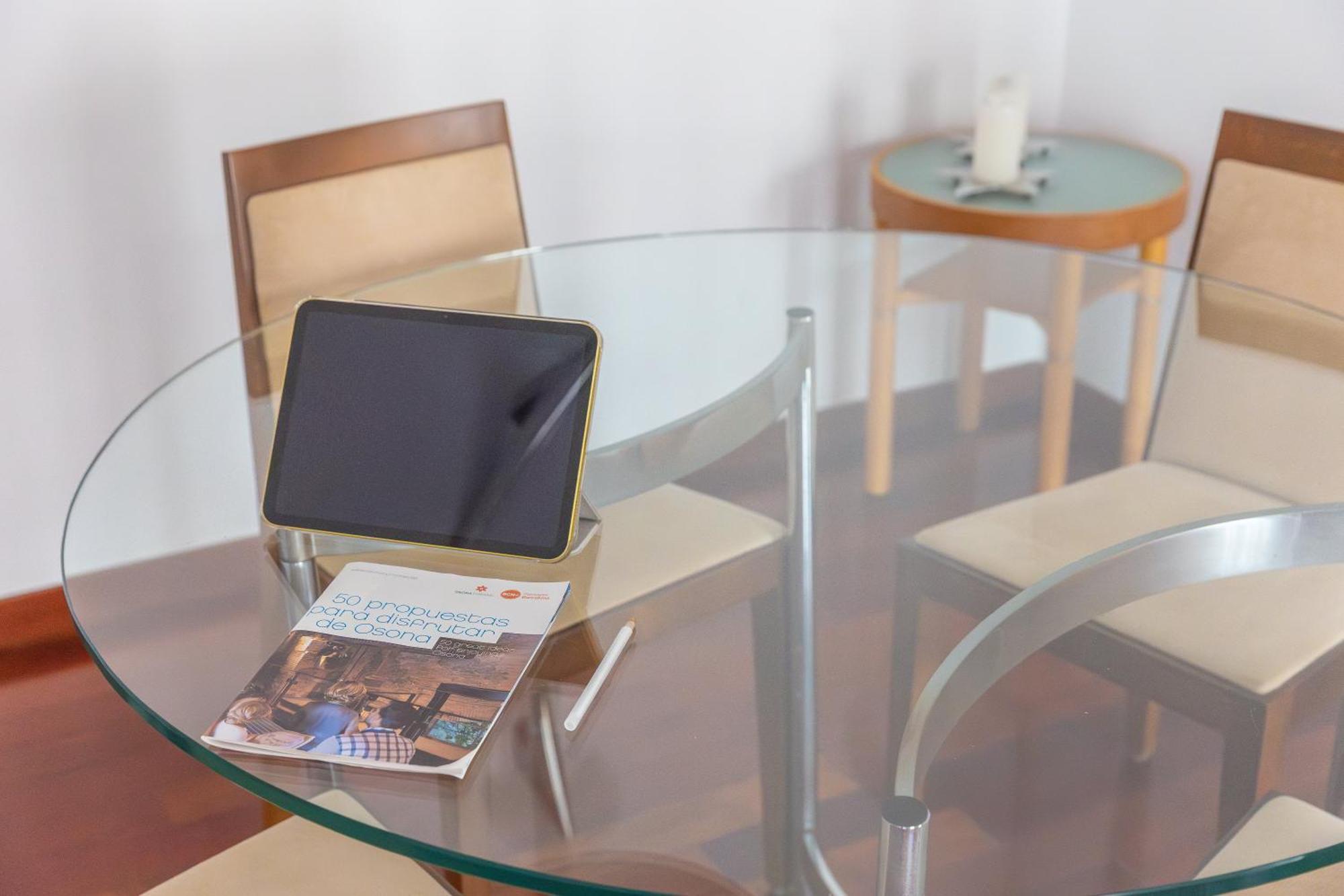 Mazi Apartments Colon Вик Екстериор снимка