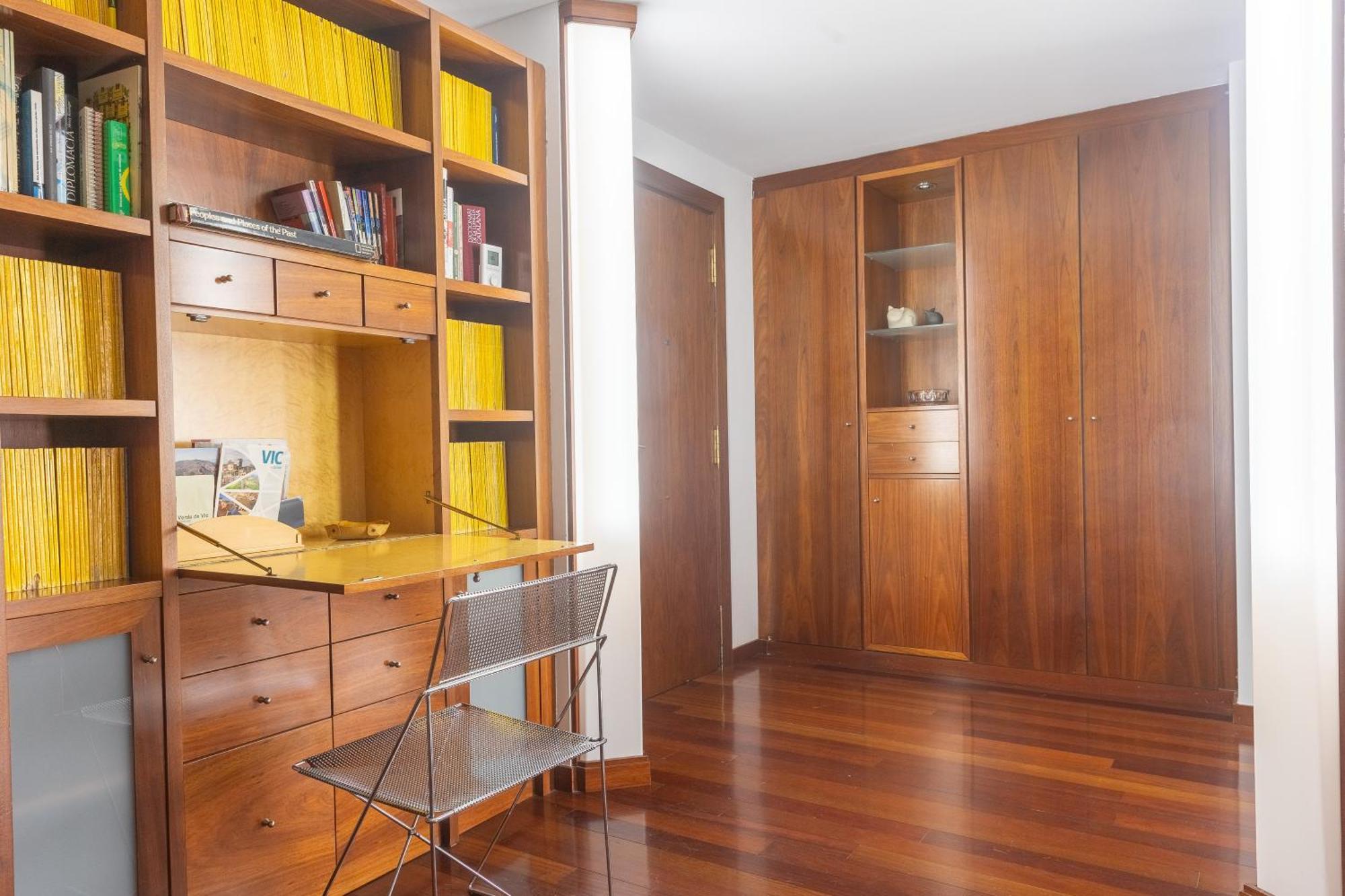 Mazi Apartments Colon Вик Екстериор снимка