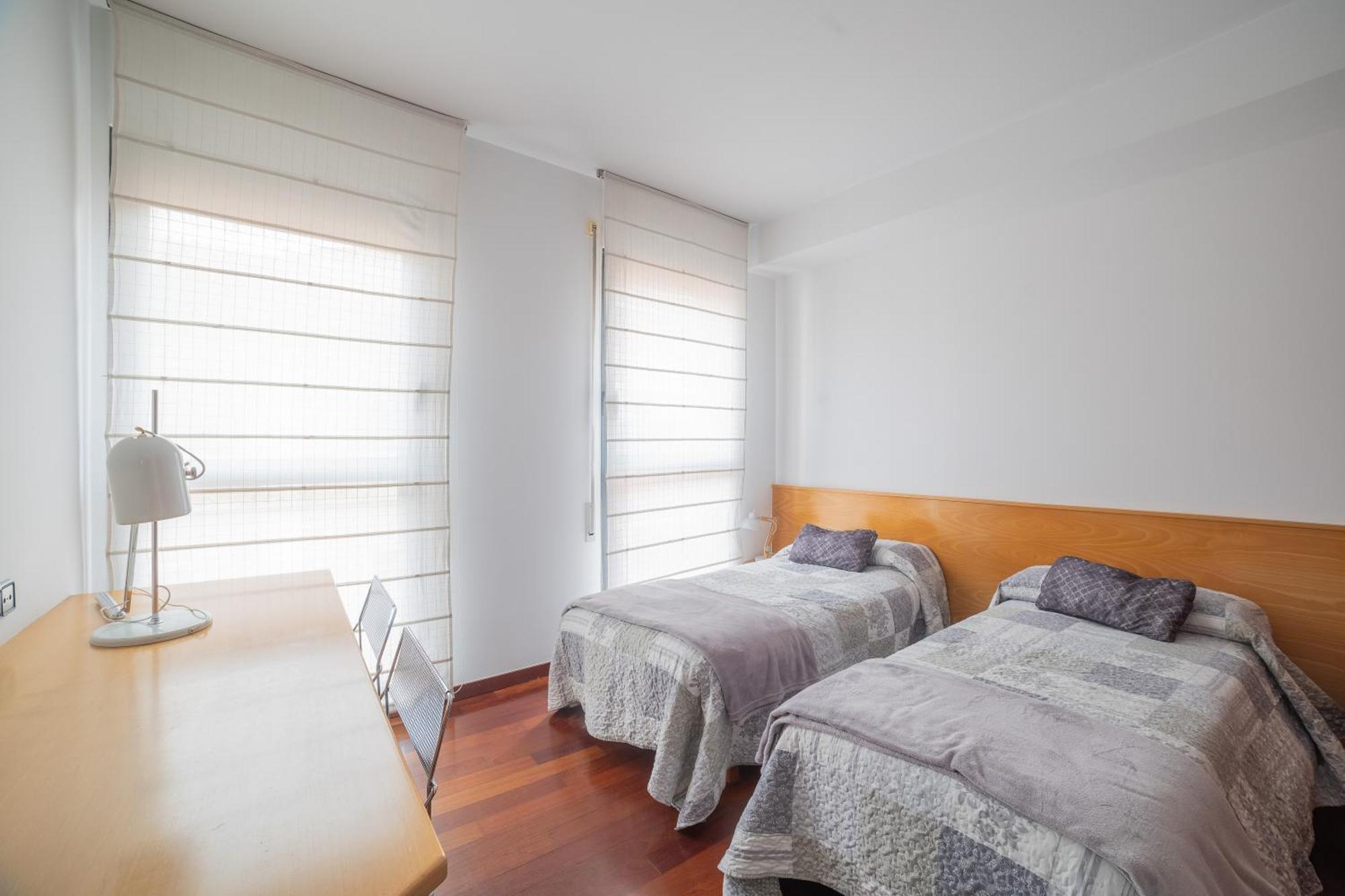 Mazi Apartments Colon Вик Екстериор снимка
